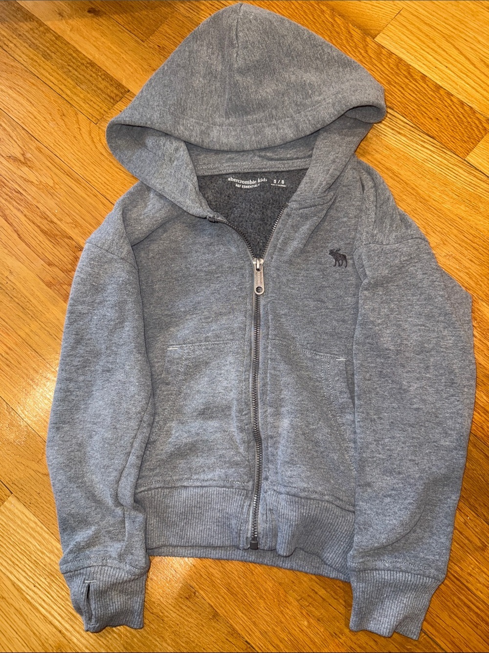 Abercrombie kids Boys' Essentials Full Zip Hoodie size 5/6